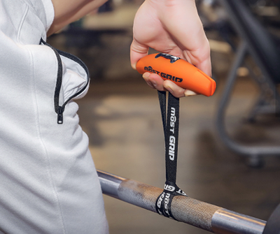 GRIP WITH STRAPS